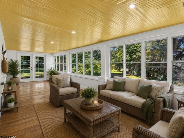 464 Buckhorn Dr