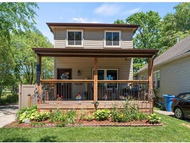 464 Oak, Windsor, ON, N9A 5E6 house for sale | Listing ID 26016 | Royal LePage