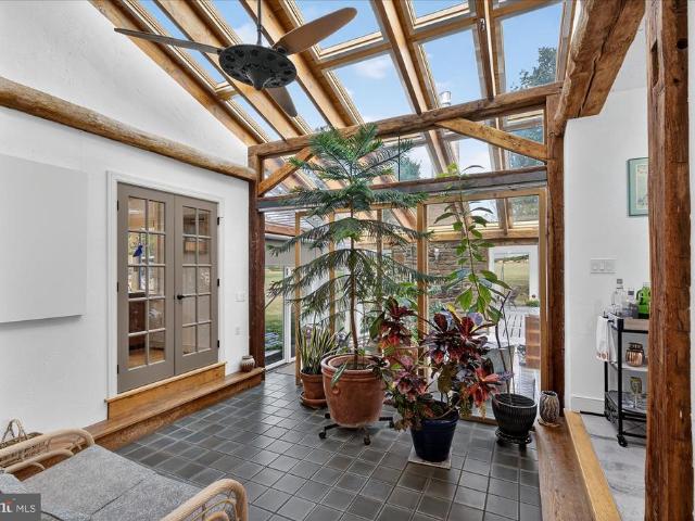 464 Locust Lane