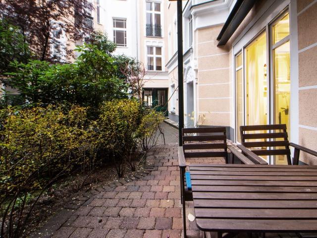 464 | Studio apartment with terrace near Historic Harbor, Berlin Amsterdam Apartments for Rent