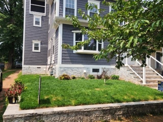 464 Walnut St