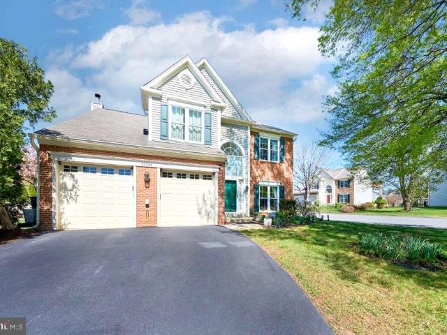 46554 Cedarhurst Dr, Sterling, VA 20165 | MLS #VALO2120