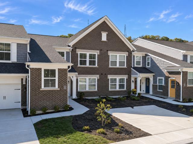 4656 Bentwood Hills Drive