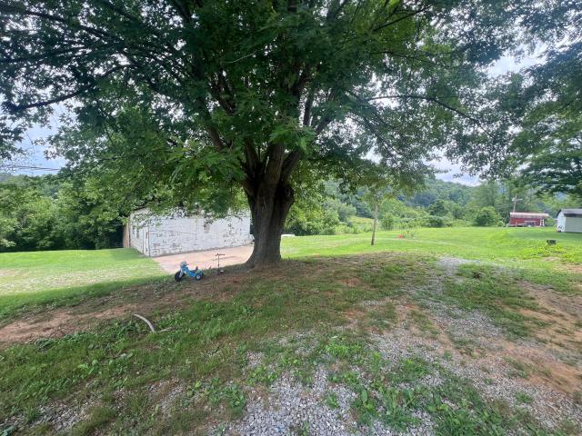4656 Kentucky 1304