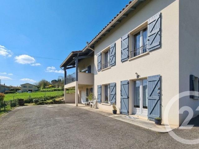 A Montjoie en Couserans, laissez vous séduire par cette magn. 154m² Montjoie en Couserans