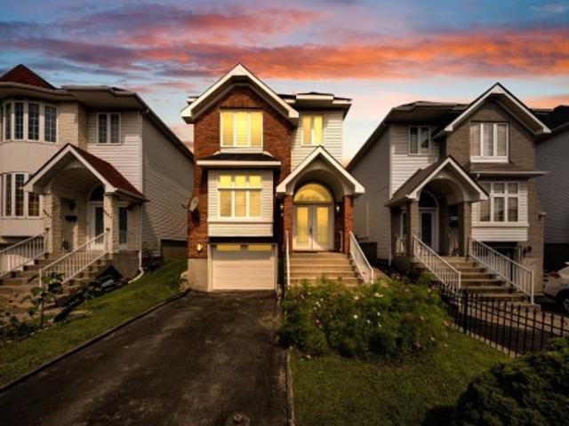 4651 Rue Guénette, Laval Chomedey, QC, H7T 2H2 house for sale | Listing ID 19810 | Royal LePage