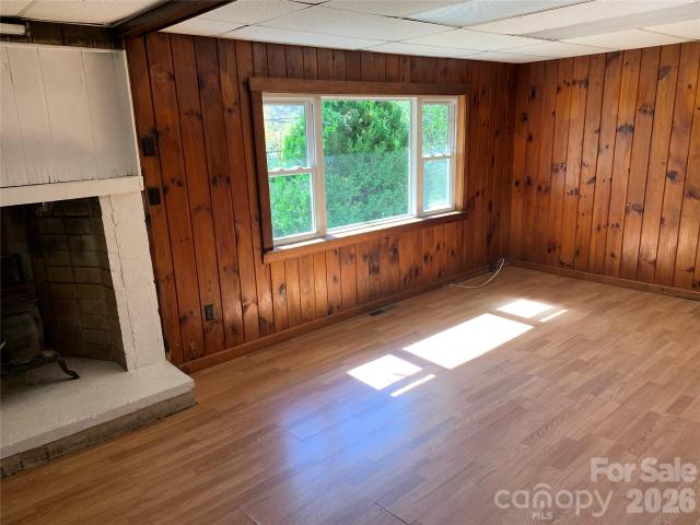 465 Bee Tree Rd, Swannanoa, NC 28778 | MLS #4367