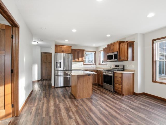 465 Meadowview Court