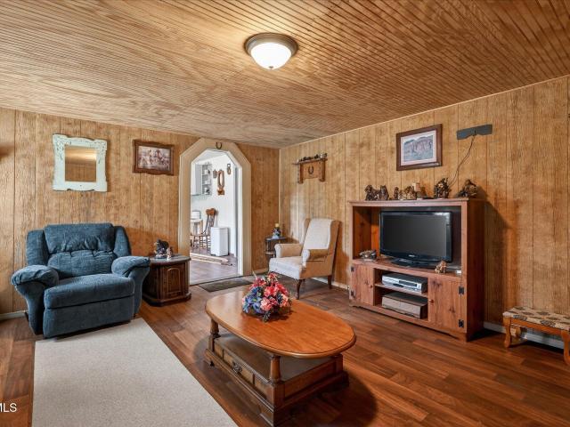 465 Mulberry Road