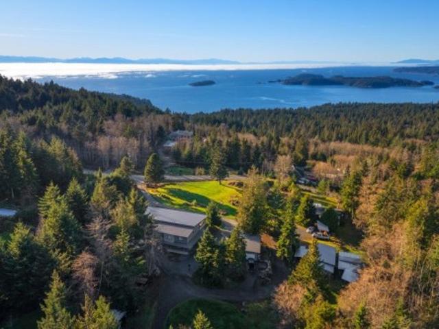 465 Sunset Road, Bowen Island, BC, V0N 1G2 house for sale | Listing ID R3083 | Royal LePage
