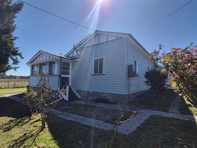 465 Pyramids Road, Eukey a charming 3 bedroom house