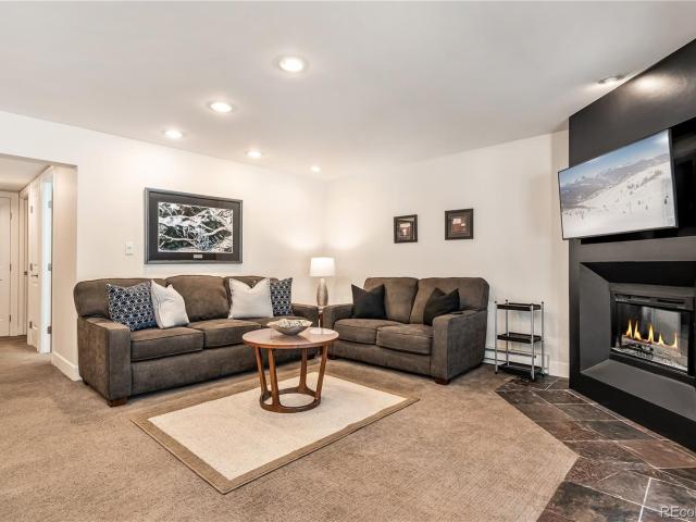 4660 Vail Racquet Club Drive # 2