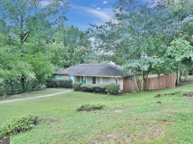 4660 Woodmere Lane