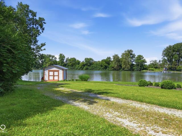 4661 N Frontage Road