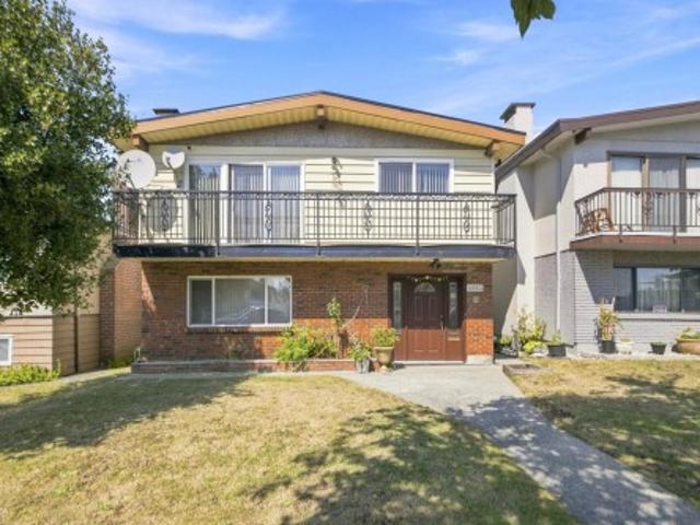 4663 Union Street, Burnaby, BC, V5C 2Y2 house for sale | Listing ID R3157 | Royal LePage