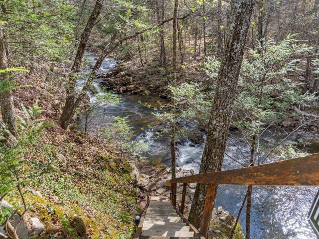 466 Ironmine Lane