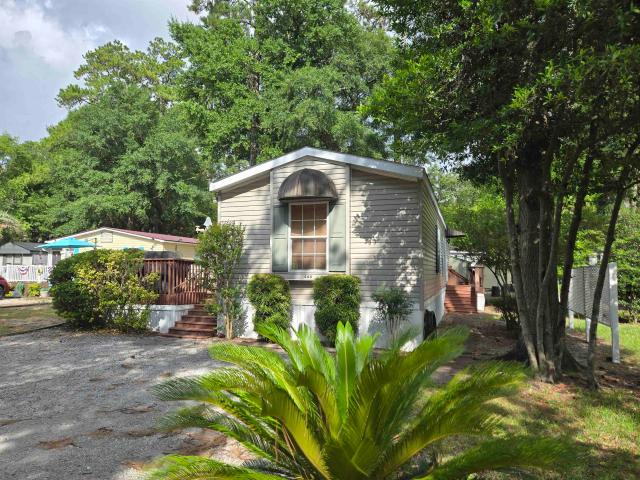 466 W Banks Dr