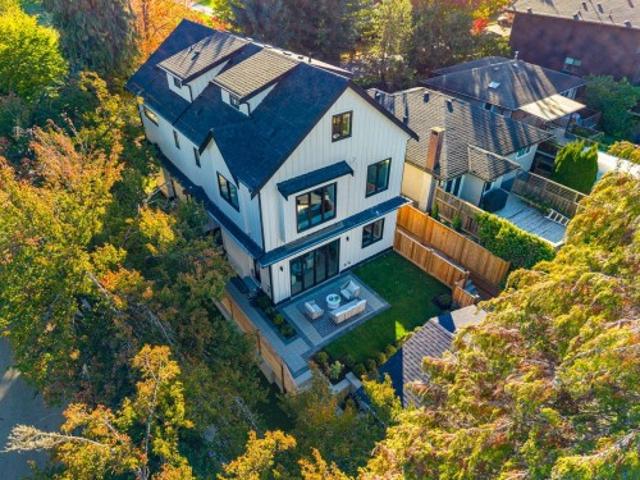 4675 St. George Street, Vancouver, BC, V5V 4A8 duplex for sale | Listing ID R3177 | Royal LePage