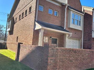 4670 Dabney Vigor Dr, Charlotte, NC 28209 | MLS #4384