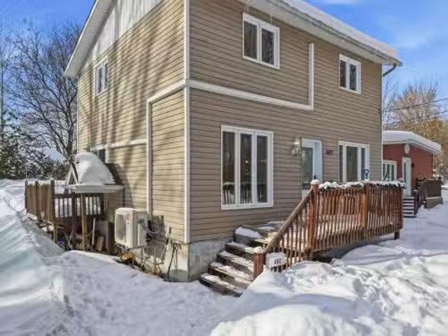 467 Imp. Bourbonnais, Gatineau Buckingham, QC, J8L 2T2 hou.