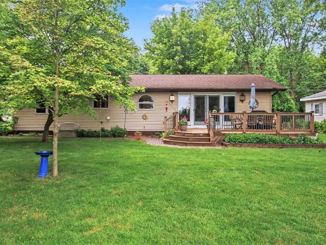 46896 Meadow Lane