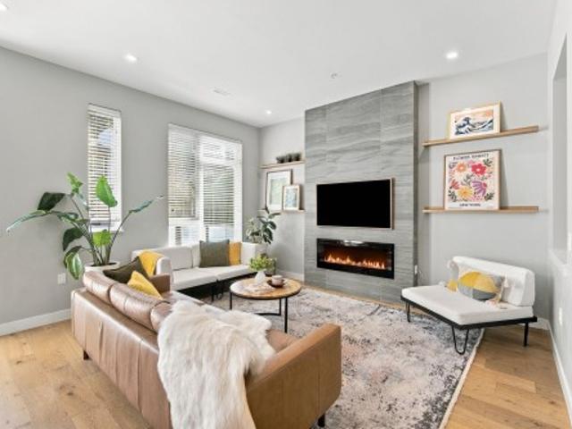 4682 Capilano Road, North Vancouver, BC, V7R 4K3 townhouse for sale | Listing ID R3169 | Royal LePage