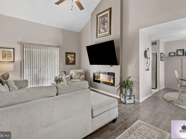 468 Steeplechase Court