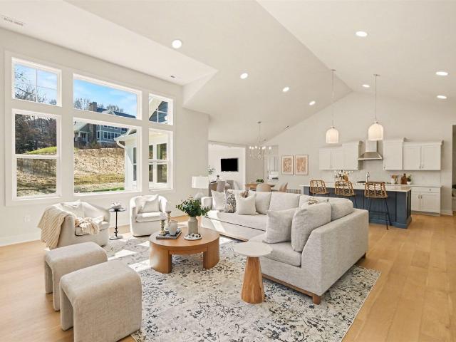 4692 Knapp Bluff Drive