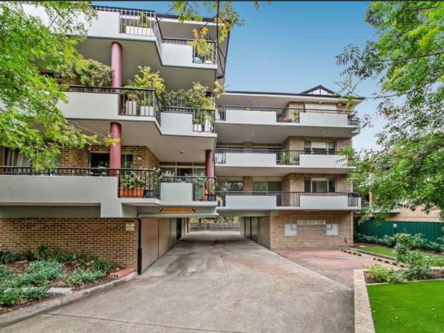 4/69 Oconnell St, North Parramatta