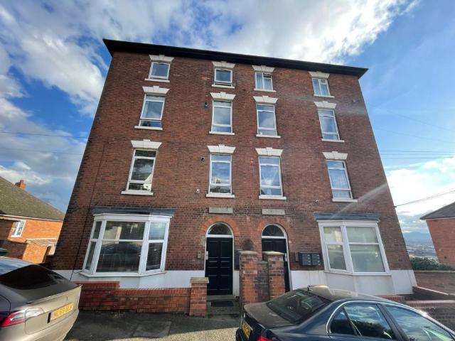 46 Tunnel Hill Worcester WR4 9SD 1 bed detached house to rent £695 pcm £160 pw