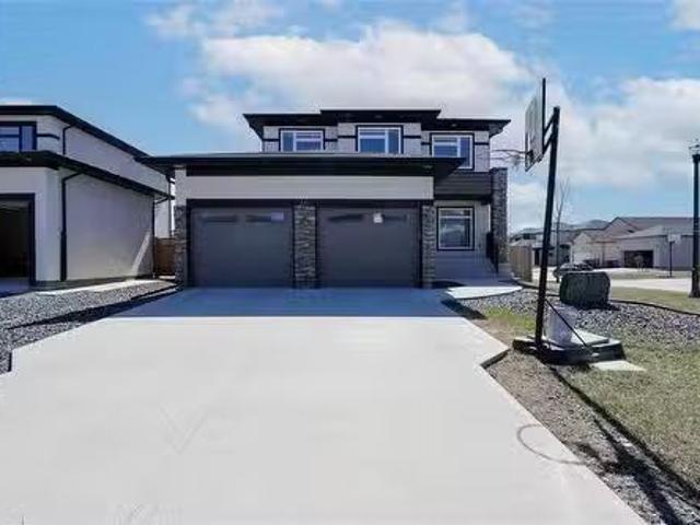 46 Turnstone Terrace, Winnipeg, MB, R3Y 0S1 house for sale.