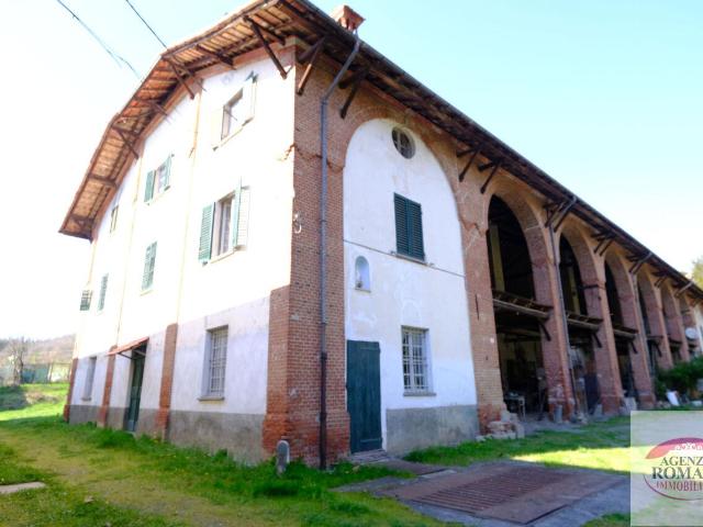 Località Campale 5 46 vani 2800mq