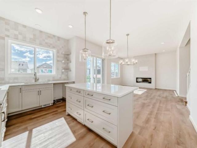 46 Verdure Place Sw, Calgary, AB, T2Y 1C9 house for sale | Listing ID A2317 | Royal LePage