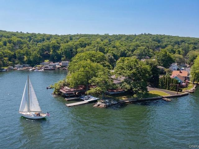 46 W Cove Rd, Greenwood Lake, NY 10925 | MLS #983605