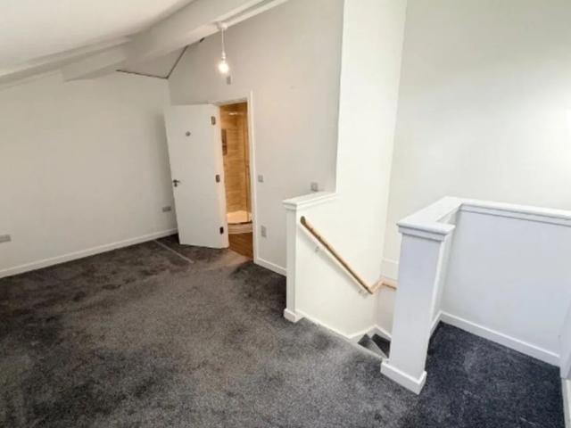 46 Ascot House