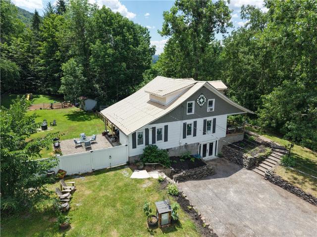 46 Batavia Heights Circle Road