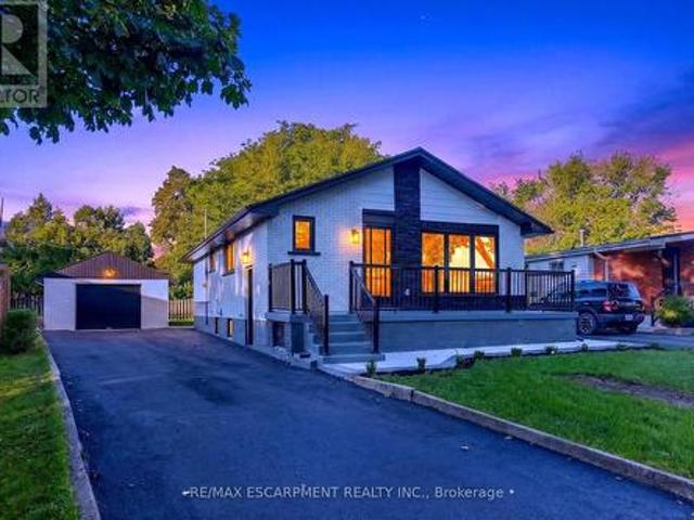 46 Bobolink Road, Hamilton, ON, L9A 2P4 house for sale | Listing ID X13774 | Royal LePage