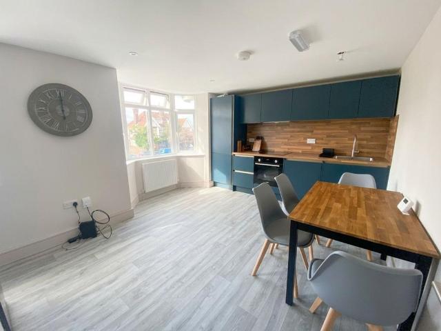 46 Broadwater Road, Worthing, BN14 1 bed in a house share to rent £725 pcm £167 pw