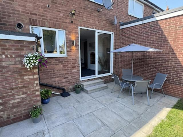 46 Brays Road, Garretts Green, B26 1NS, United Kingdom | 3 bed apartment for rent #169170481 | Rentberry