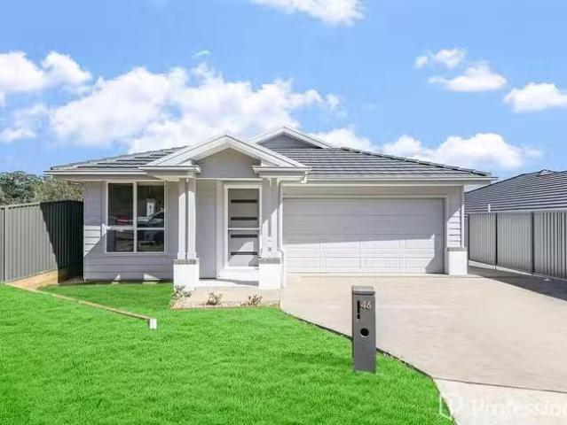 46 Burton Drive, Tahmoor, NSW 2573
