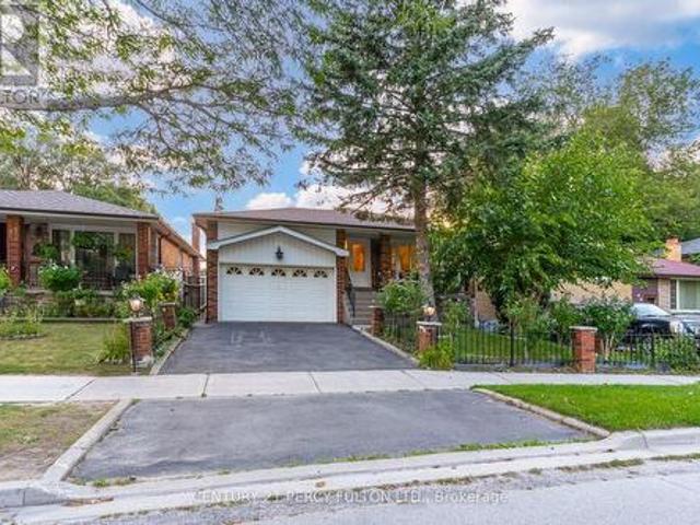 46 Cedar Drive, Toronto, ON, M1J 3E8 house for sale | Listing ID E13709 | Royal LePage