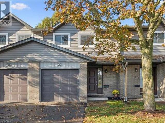 46 Cedarwoods Crescent Unit# 20, Kitchener, ON, N2C 2L7 townhouse for sale | Listing ID 40870 | Royal LePage