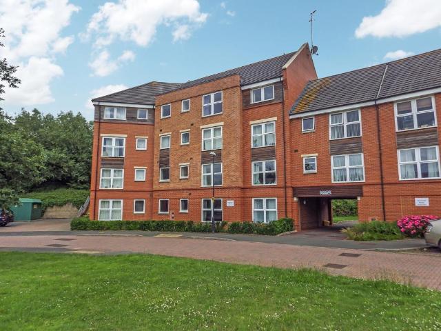 46 Celsus Grove, Swindon SN1 2 bed apartment to rent £950 pcm £219 pw