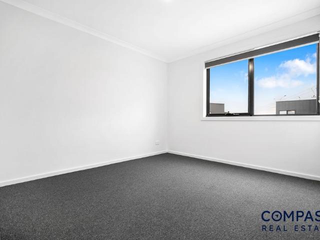 46 Cinnamon Drive, Cranbourne East VIC 3977 Townhouse For Rent | Domain