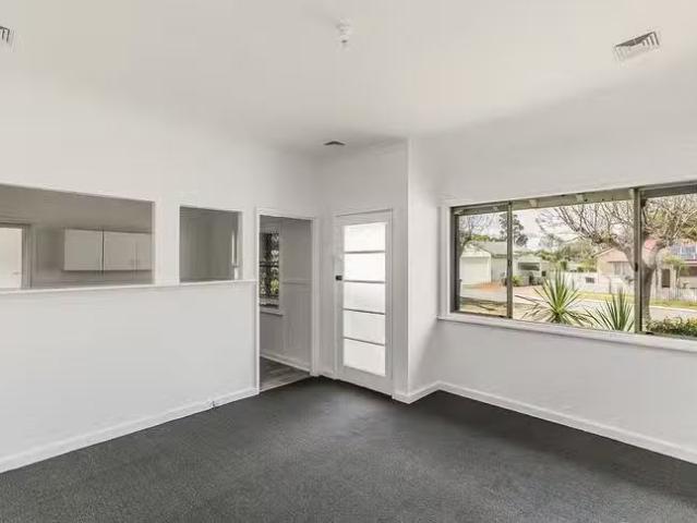 46 Clint Way, Calista, WA 6167