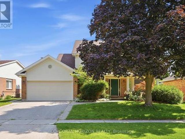46 Devils Creek Drive, Cambridge, ON, N1S 4Y3 house for sale | Listing ID X13659 | Royal LePage