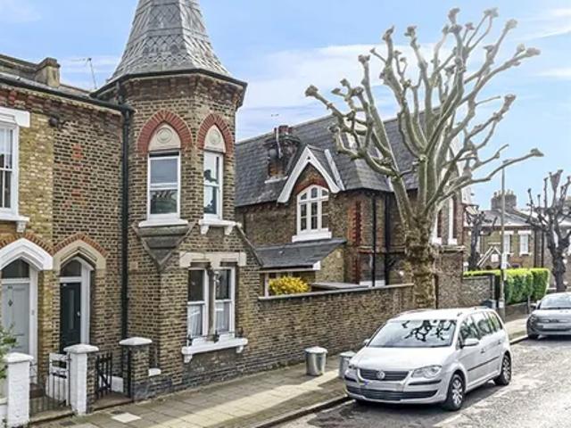 46 Eversleigh Road, London, SW11 5XA, United Kingdom | 3 bed townhouse for rent #165464973 | Rentberry