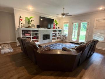 46 Fairview Trail
