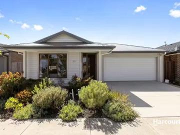 46 Fawkner Crest, Armstrong Creek, VIC 3217 House for Rent