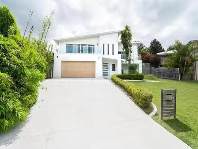 46 Hawkesbury Avenue, Pacific Pines, QLD 4211